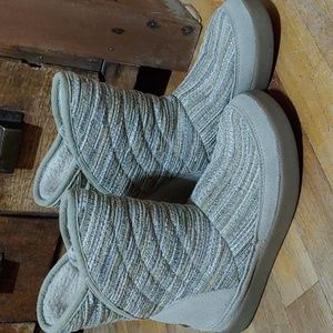 Sanuk Big Bootah Boots - Women’s Size 8